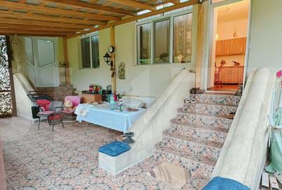 Casă cu 3 camere cu Teren 2000 Mp în Moreni - 4