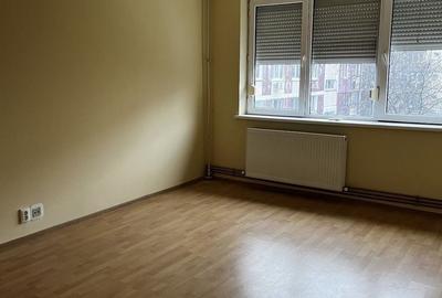 Apartament cu 3 camere semidecomandat, mobilat în Lujerului - 3