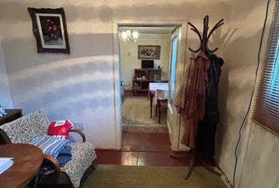 Casa 3 camere, baie, bucatarie plus garaj, Zona Centrala - 5