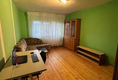 Proprietar inchiriez apartament 2 camere zona Soarelui. - 1