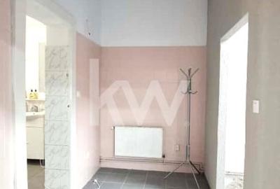 Spatiu Comercial/ Birouri la Casa individuala - Astra - 6