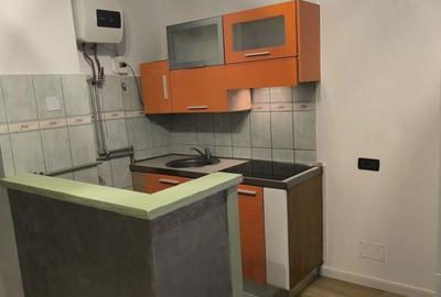 Garsonieră decomandată în Central - 1