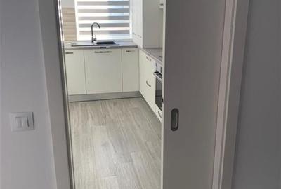 Apartament cu 2 camere, zona Tractorul - 12