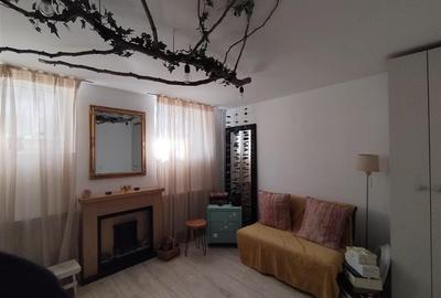 Spațiu comercial, de 28 mp, în Astra - 2