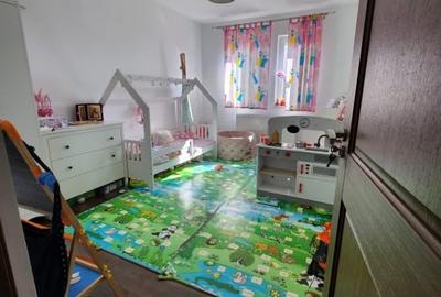 Apartament cu 3 camere 2 parcari, priveliste frumoasa, zona Terra - 4