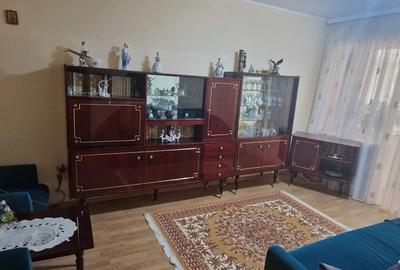 Inchiriez apartament 3 camere in Focsani - 1