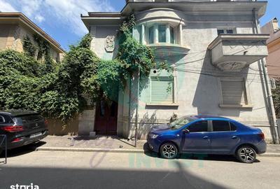 Apartament cu 4 camere în Victoriei