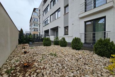 Apartament cu 2 camere decomandat, mobilat în Micro 3