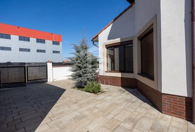 Casă individuală cu 6 camere cu Teren 979 Mp în Exterior Est - 54