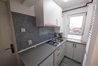 Apartament cu 1 camere in zona 1 Mai - 1