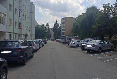 Apartament cu 3 camere semidecomandat în Simeria - 11