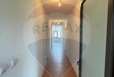 Casă cu 20 camere cu Teren 4563 Mp în Bughea de Sus - 1