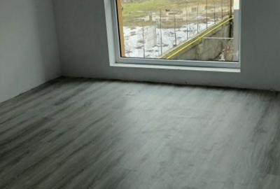 Apartament cu 3 camere decomandat în Cățelu - 8