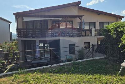 Duplex cu panorama superba, gradina spatioasa, strada Narciselor Duplex cu panorama superba, gradina spatioasa, strada Narciselor - 1