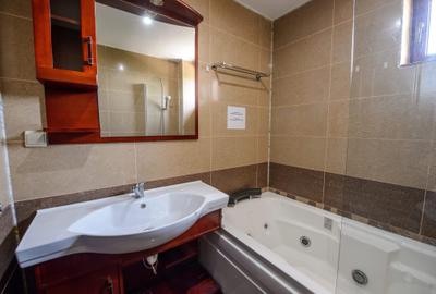 Închiriere  3 Camere în Mamaia - Regent, Zona Vega 500 euro - 29