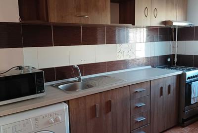Apartament cu 2 camere decomandat în Micro 16 - 1