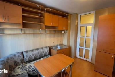 Apartament cu 3 camere decomandat, mobilat în 1 Mai - 4