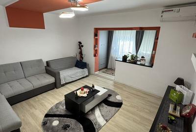 Apartament cu 3 camere decomandat în Alfa