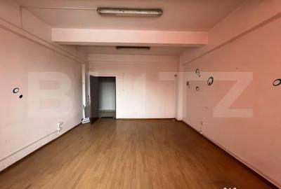 Spațiu comercial, de 25 mp, în Central - 1