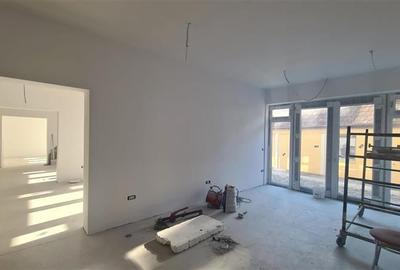 Cladire comerciala 563 mp utili, pozitie excelenta la bulevard Cladire comerciala 563 mp utili, pozitie excelenta la bulevard - 6