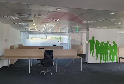 Birou, de 376 mp, în Armeneasca - 2