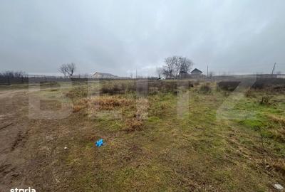 Teren de 450 mp, în Malu Mare