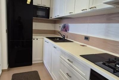 Apartament cu 3 camere decomandat, mobilat în Tractorul - 3