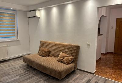 Inchiriez apartament 3 camere Ozana - 2