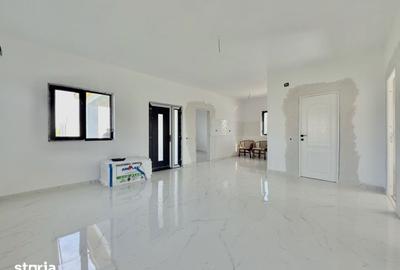 Casă cu 5 camere cu Teren 425 Mp în Lumina - 8