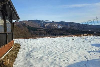 Casă în Nucșoara - 8