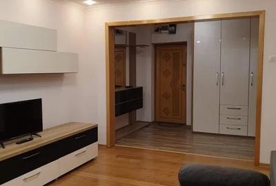 Apartament cu 2 camere decomandat, mobilat în Faleza Nord