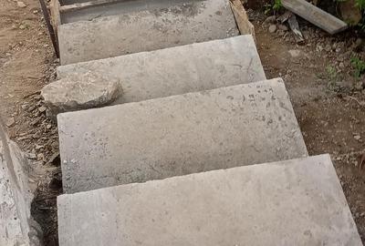 Casă cu Teren 130 Mp în Central