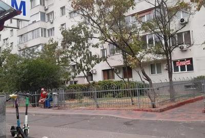 Metrou 1decembrie Metrou 1decembrie - 2