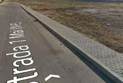 Teren de 2500 mp, în Central - 9