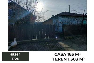Casă cu 5 camere cu Teren 1329 Mp în Roma - 2