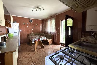 Pret REDUS | Casa solida pe colt, 240 mpu, terasa si curte | Pantelimon - 11