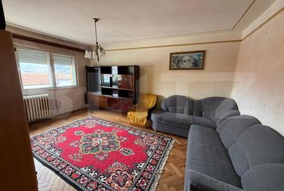 Apartament cu 2 camere decomandat, mobilat în Central