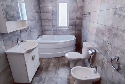 Casă cu 4 camere în Săcălaz