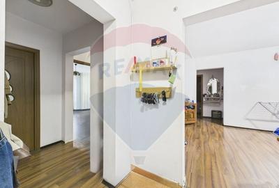 Vanzare ap. 5 camere | 111mp | Metrou 1 Decembrie Vanzare ap. 5 camere | 111mp | Metrou 1 Decembrie - 3