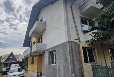 Casă cu Canalizare în Central