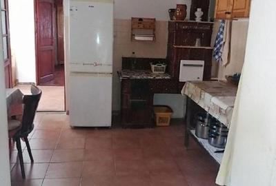 Casă cu 4 camere în Bran - 1