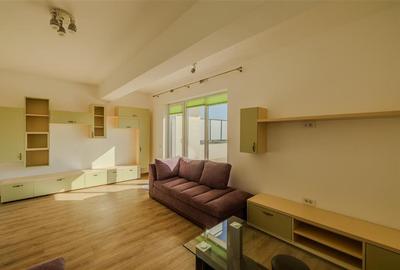 Penthouse cu 2 camere decomandat, mobilat în Tractorul - 19