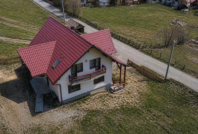 Casă cu 4 camere în Central - 8