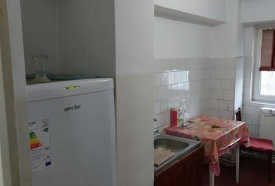 Apartament cu 2 camere decomandat în Central - 3