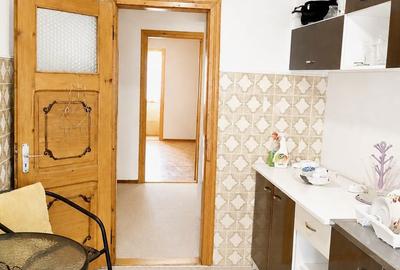 Apartament cu 3 camere decomandat în Central - 4