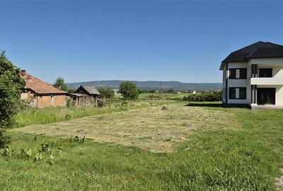 Teren Construcții intravilan de 1052 mp, în 1 Mai - 2