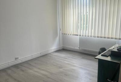 Apartament 3 camere, decomandat.Metrou Aparatori Patriei. - 14