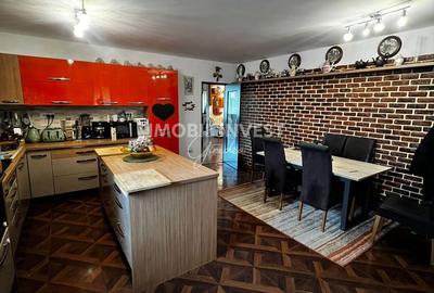 Casă cu 7 camere cu Teren 1100 Mp în Central - 13