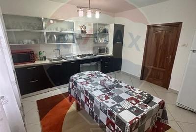 Casă spațioasă 6 camere, 2 băi, garaj spatios și terasă /0% comision - 25