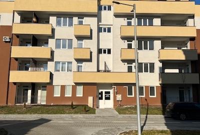 INVESTIE! Spatiu comercial cu chirias si 2 locuri de parcare incluse - 2